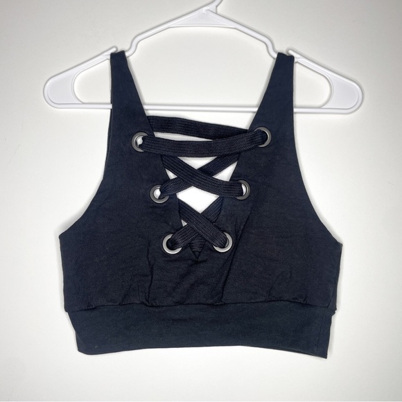 ALO Yoga Quest Tank in Black Criss Cross Rope Tie Crop Top Size Medium - Picture 2 of 7